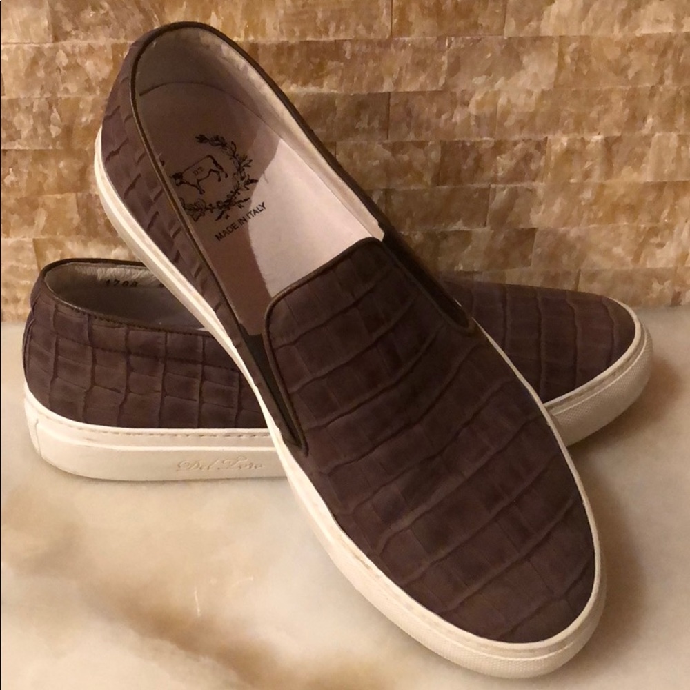 Authentic Del Toro men’s slip-ons